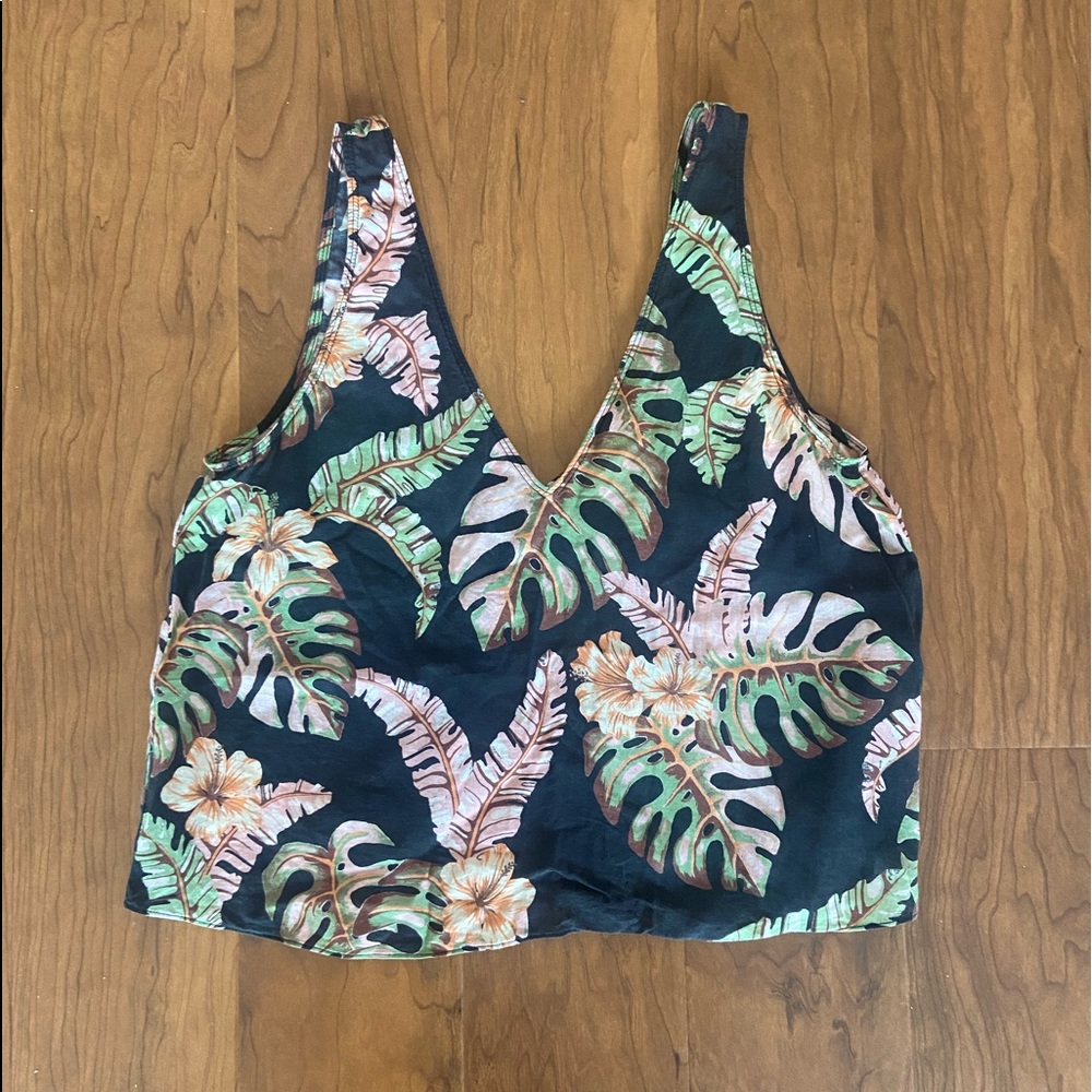 Aritzia Floral Top